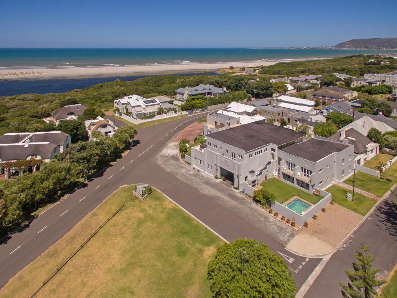 Baleens Hotel Hermanus Exterior foto